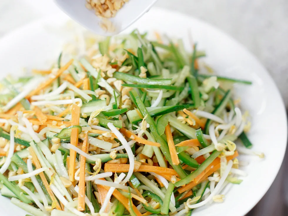 Crunchy Vegetables and Peanut Salad