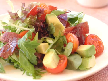 Avocado and Prosciutto Salad
