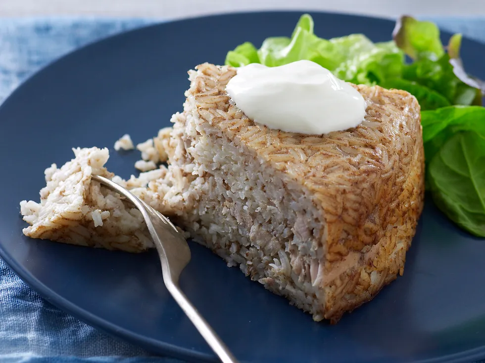 Baked chicken and yoghurt persian rice