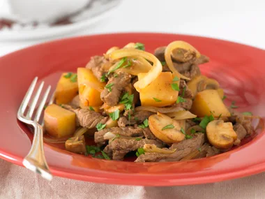 Beef and mushroom goulash
