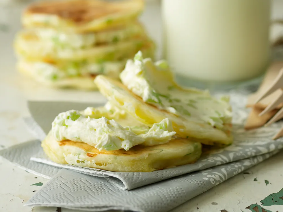 Cheesy pikelets