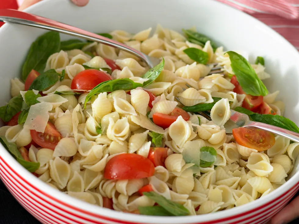 Cherry Tomato and Basil Pasta