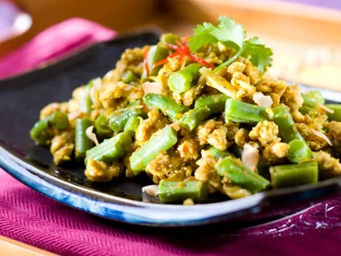 Chicken and Green Bean Salad (Lawar)