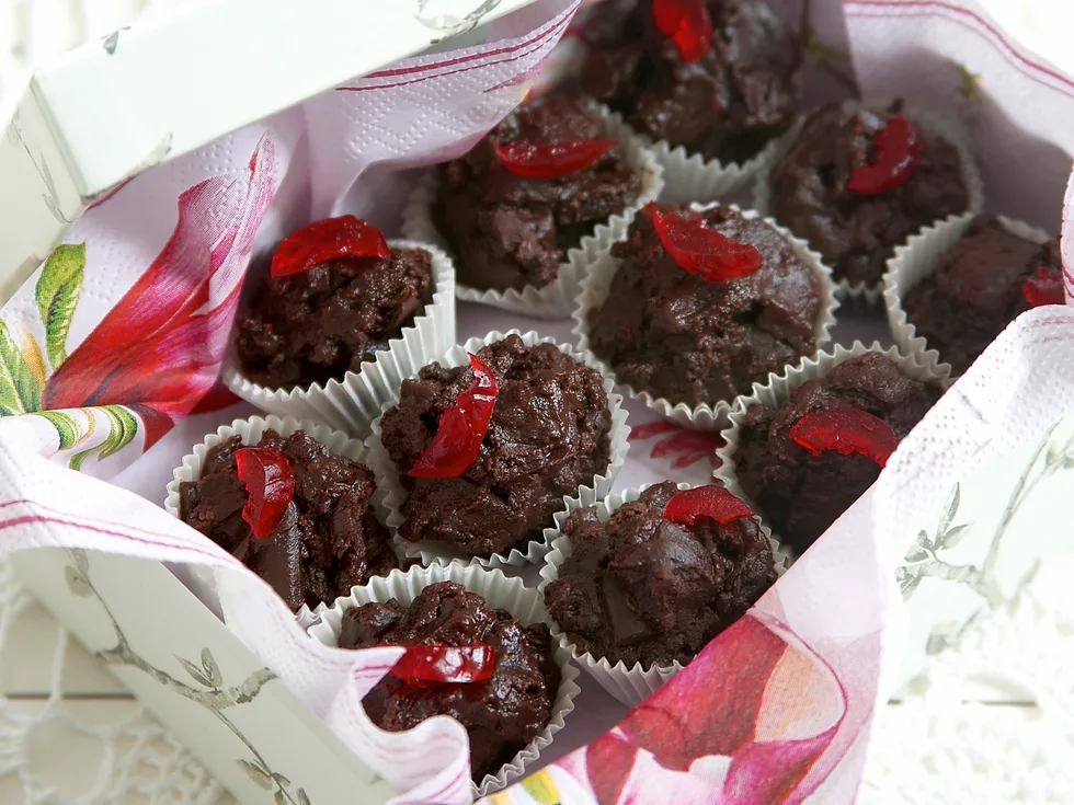 Chocolate and Cherry Cups