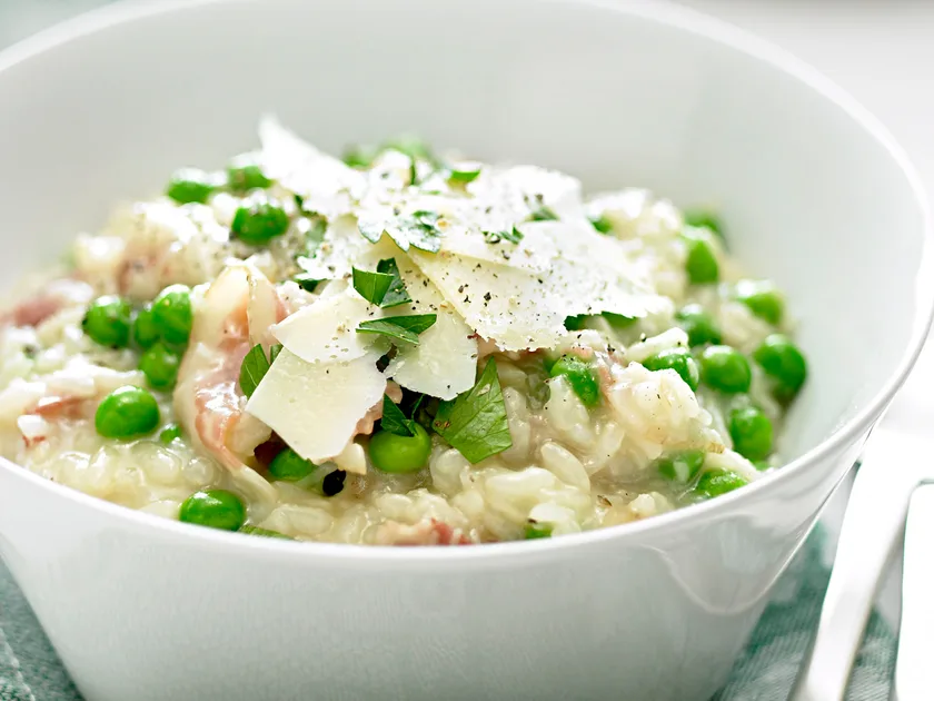 Creamy rice and peas (risi e bisi)