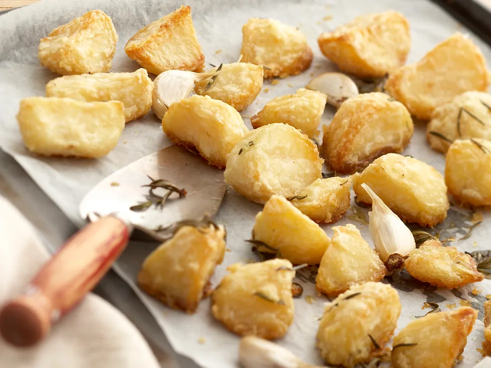 Crispy roast potatoes
