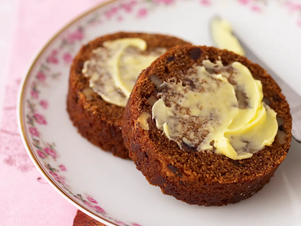 Date and walnut roll