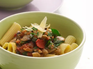 Pasta with Mushroom and Tomato Sauce