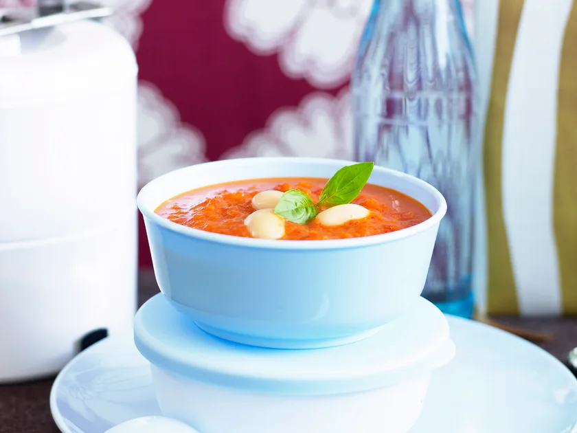 Italian roasted tomato and capsicum soup