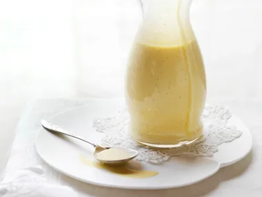 Basic vanilla custard