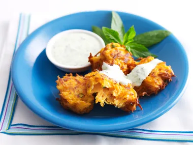 Carrot and potato fritters with minty youghurt