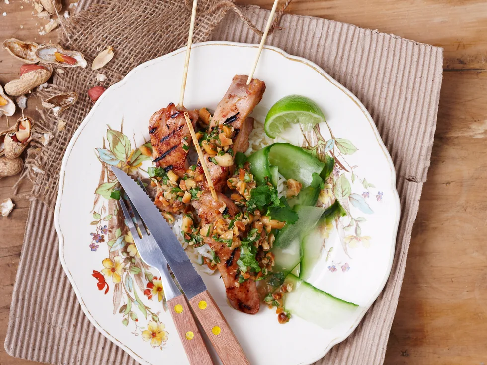 Chicken skewers with peanut dipping sauce