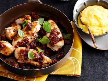 Chicken with balsamic semi-dried tomatoes