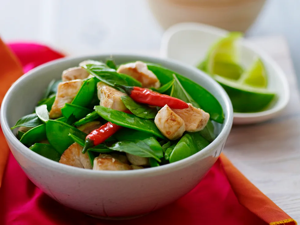 Chicken with snow peas and basil