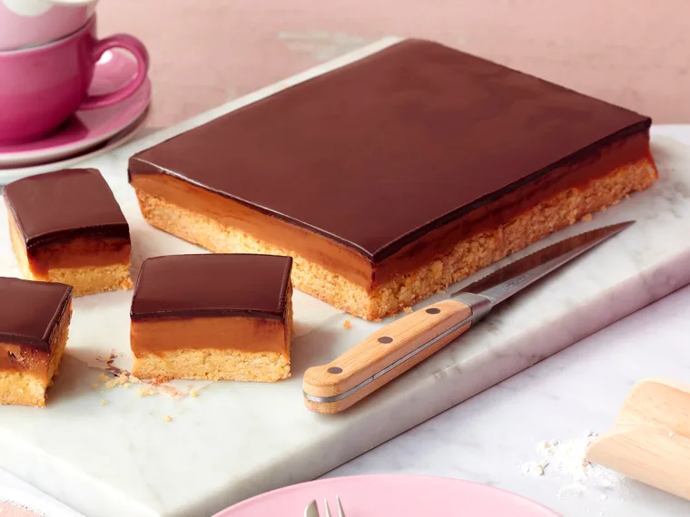Chocolate caramel slice