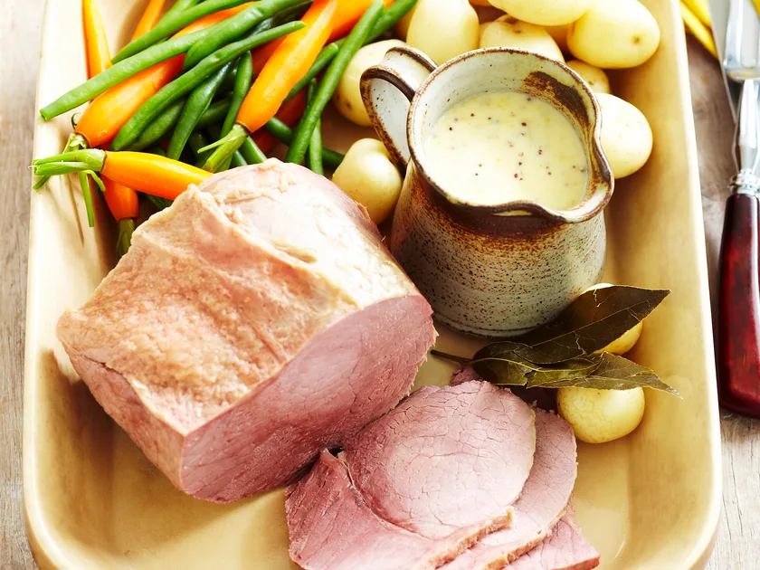 Corned beef with mustard sauce