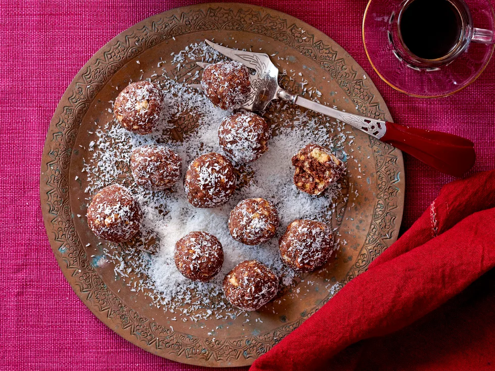 Easy-peasy chocolate balls