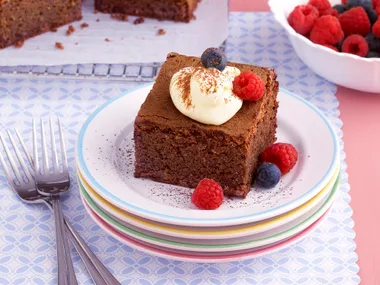 Flourless chocolate cake with berries