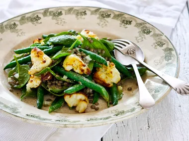haloumi, green bean, lentil and baby spinach salad