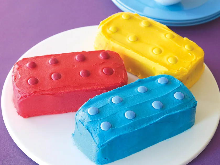 Building block cake