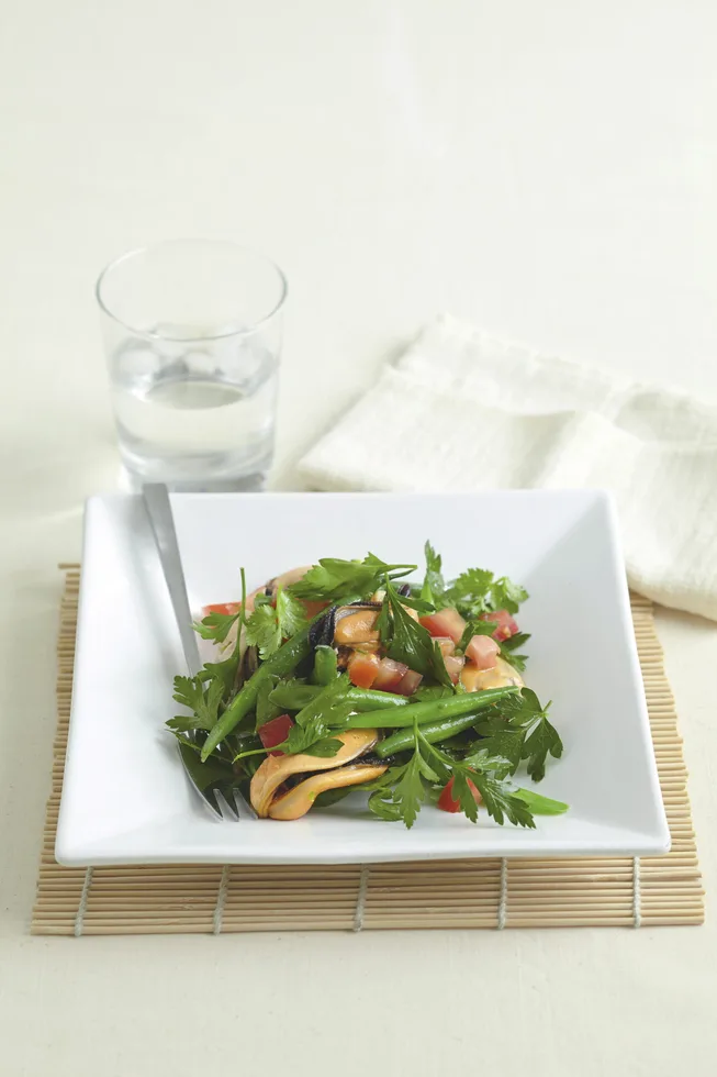 Chilli Mussel and Bean Salad
