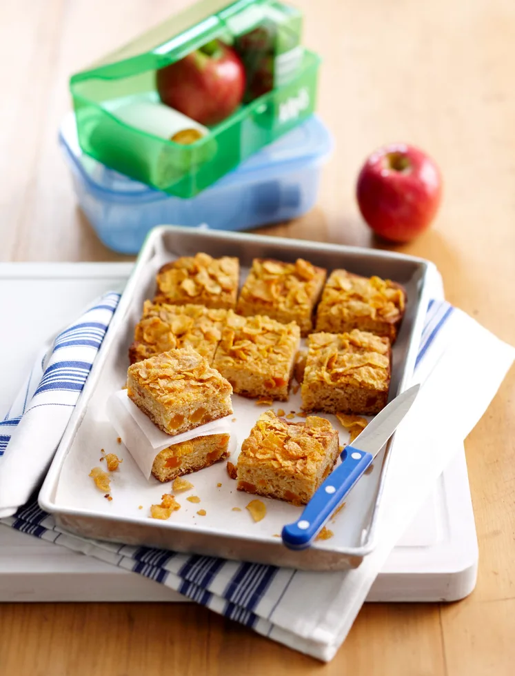 Apricot squares