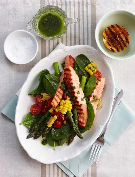 Paleo barbecued spring asparagus with salmon