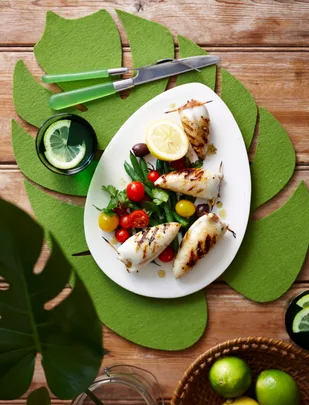 Barbecued stuffed calamari