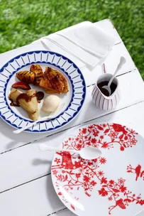 Barbecued tropical fruit with rum sauce