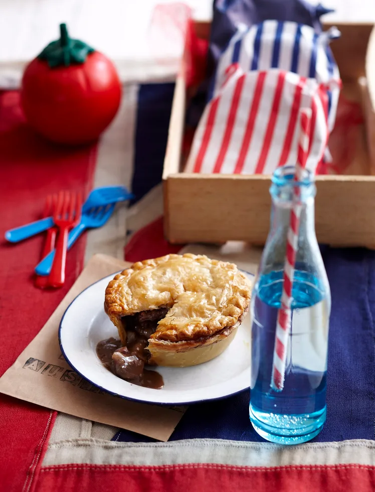 Aussie beef and shiraz pies