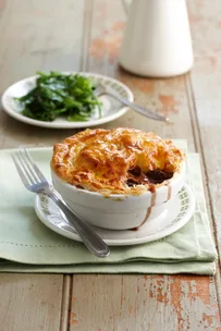 Beef bourguignon pies