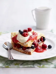 Berry pan souffle