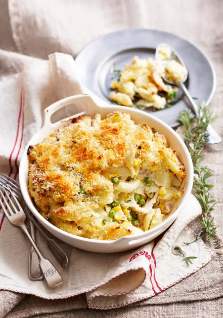Chicken and corn pasta bake