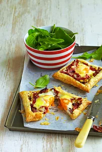 Leek, salami and egg tarts