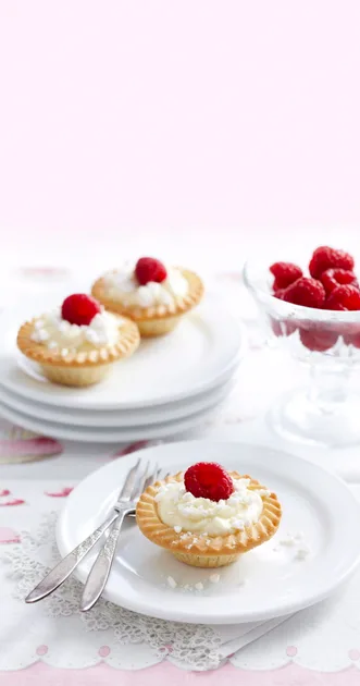 Lemon meringue raspberry tarts
