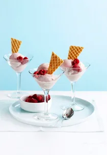 Low-fat strawberry ice-cream