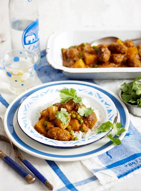 Madras sausage curry