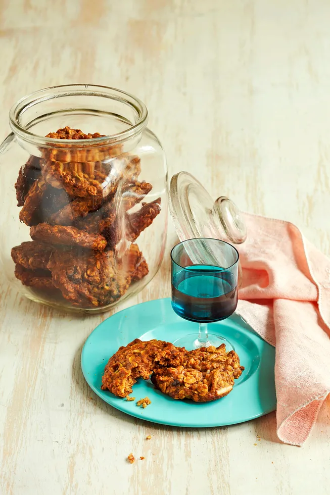 Maple, apple and muesli biscuits