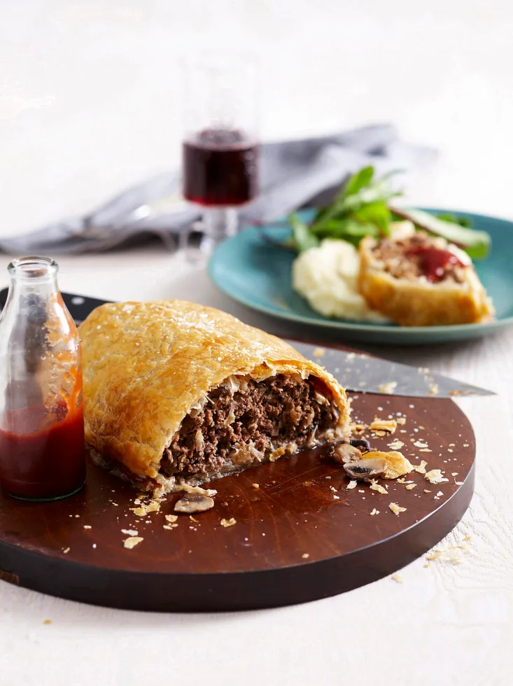 Minced beef Wellington