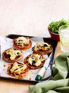 Mini pizza melts