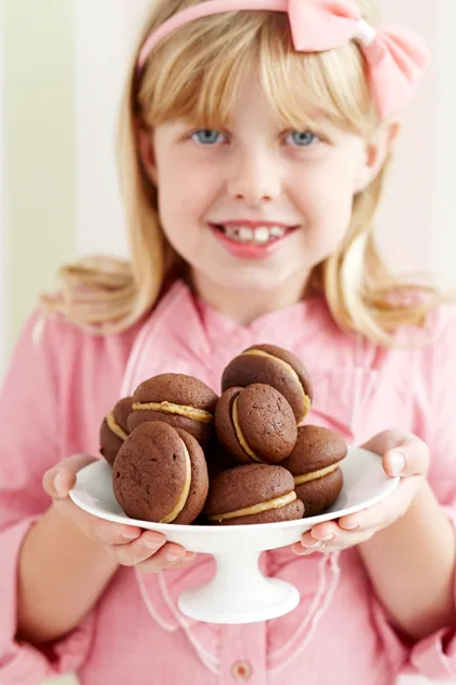 Mocha whoopie pies