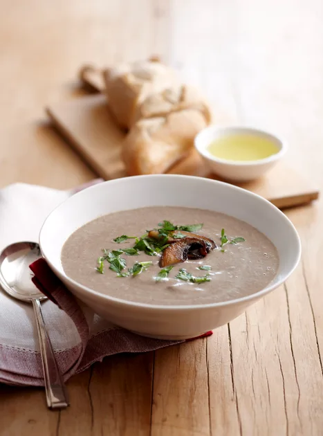 Mushroom and leek soup