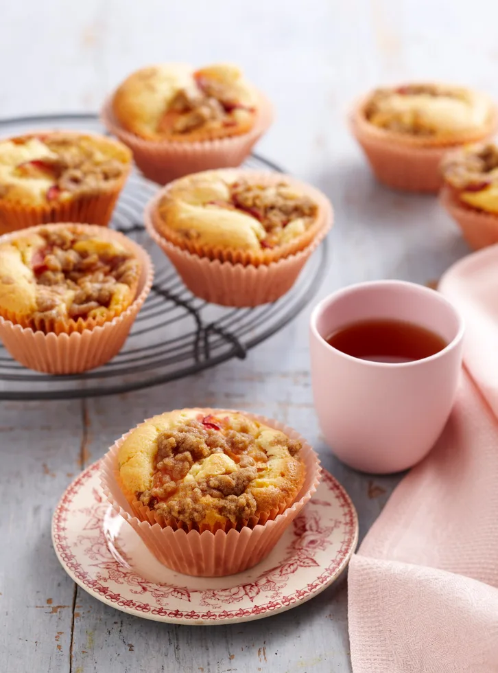 Nectarine crumble muffins