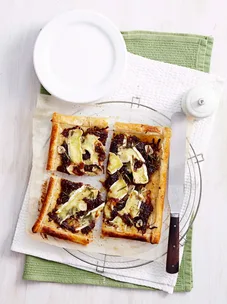 Onion, rosemary and camembert galette