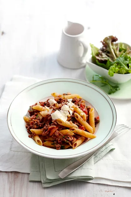 Penne bolognese