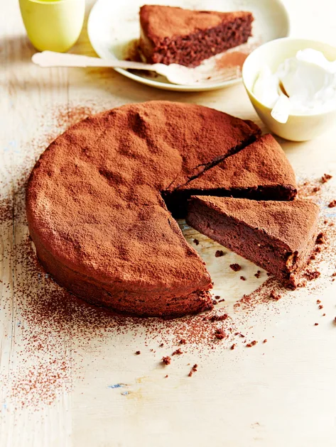 Flourless chocolate hazelnut cake