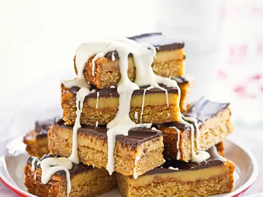 Chocolate caramel slice
