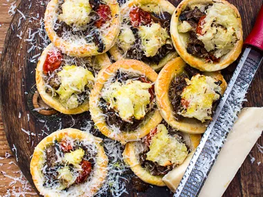 Mini lamb puff pies