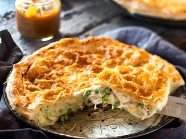 Bee’s famous chicken pie