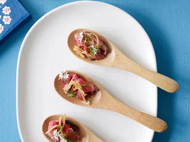 Sirloin strips with honey and ginger